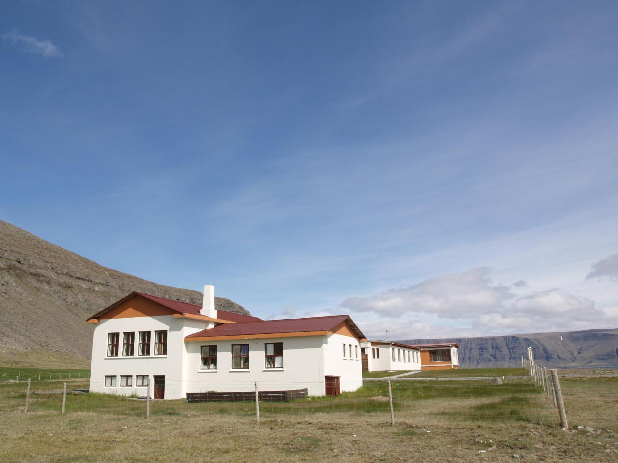 Hotel Latrabjarg Hnjotur Экстерьер фото