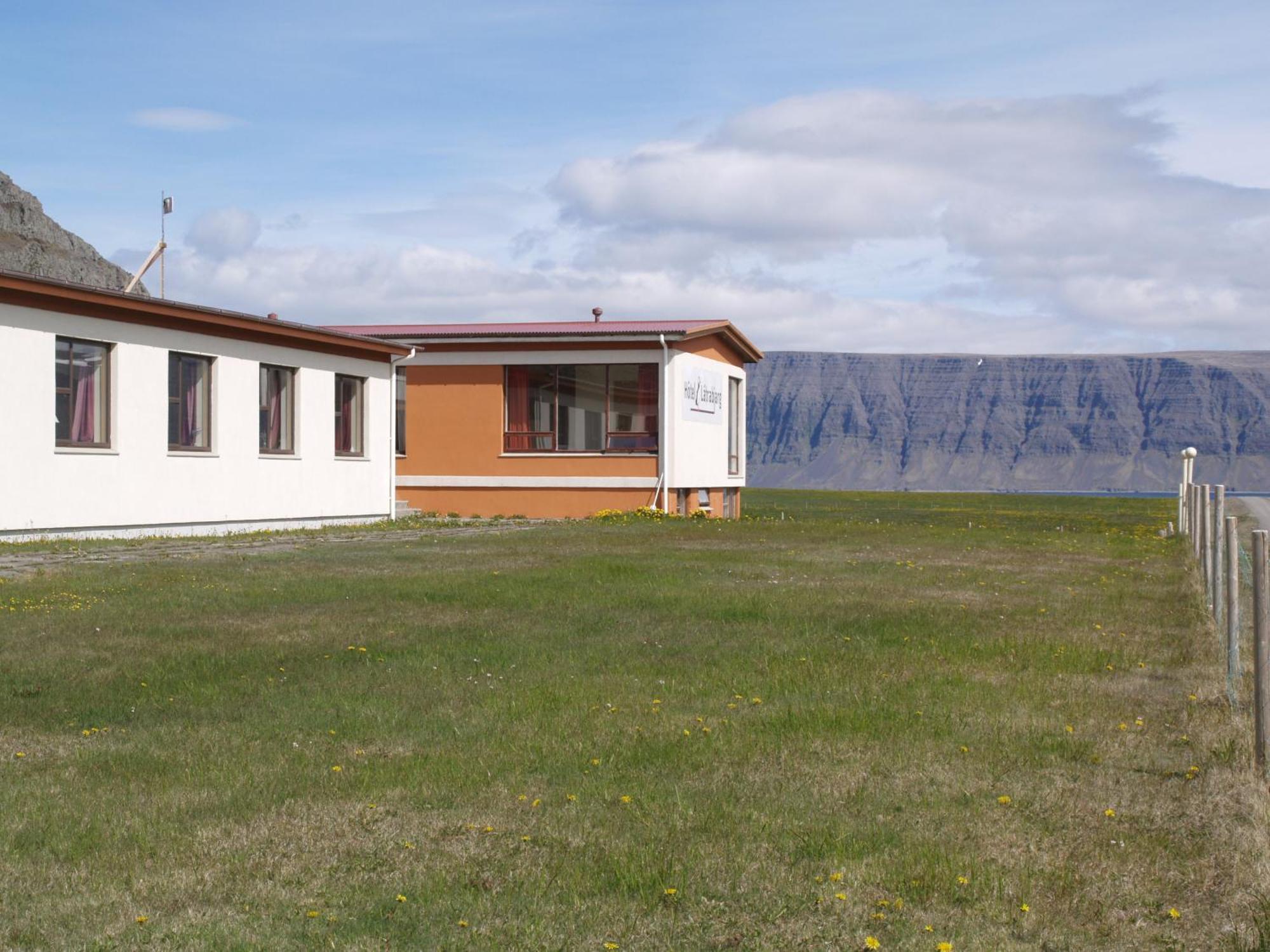 Hotel Latrabjarg Hnjotur Экстерьер фото