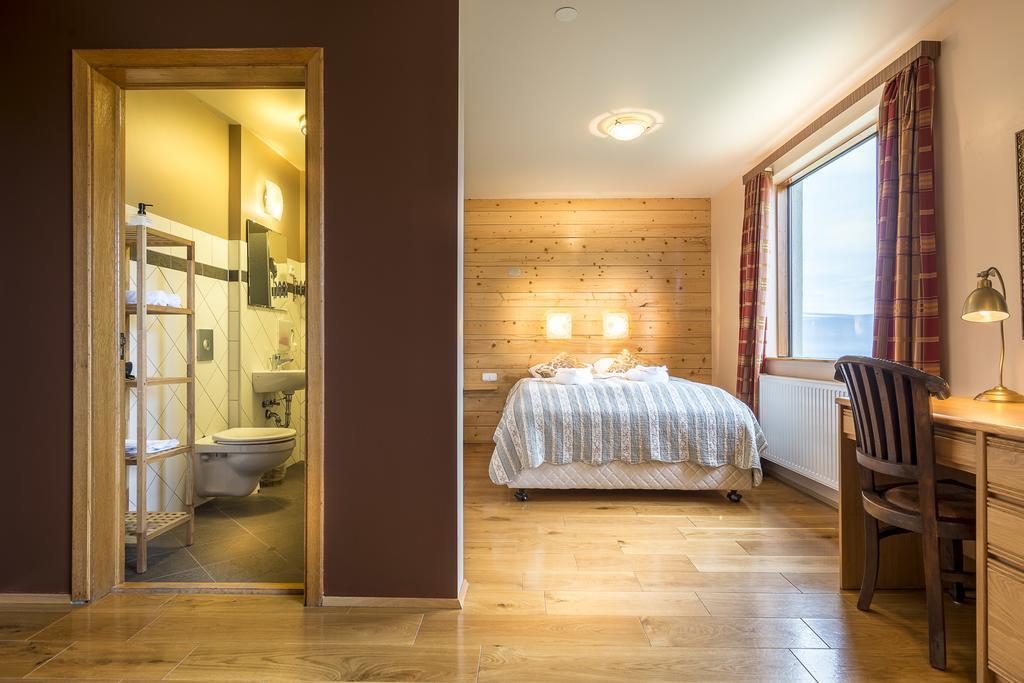 Hotel Latrabjarg Hnjotur Экстерьер фото